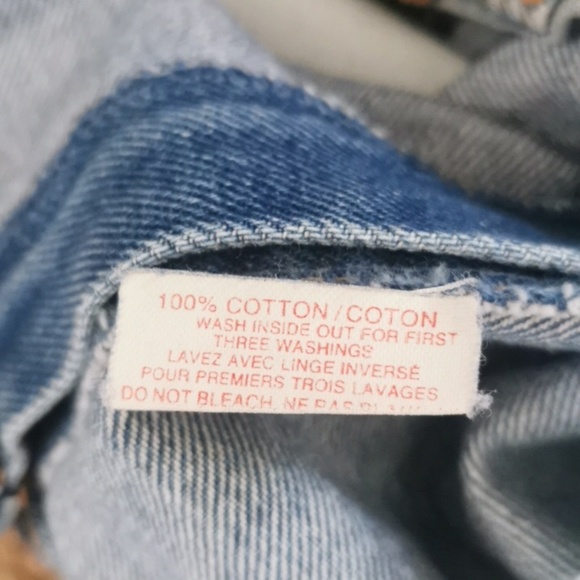 Vintage Levis medium wash 90s mens jeans. Size 38/32. Unisex - Picture 6 of 7